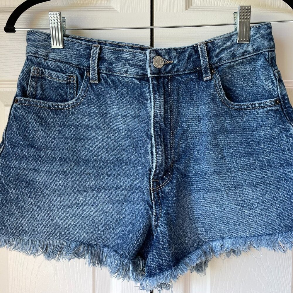 NWOT PacSun High Rise Festival Jean Shorts Size 27 Raw Hem Blue